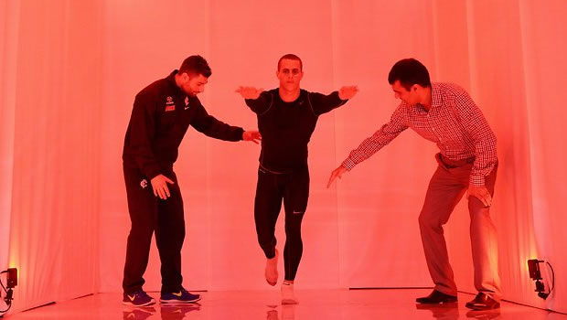 Carlton midfielder Ed Curnow is put through his paces in the Blues state-of-the-art lab under the watchful eyes of mechanical engineer Hossein Mokhtarzadeh and sports physio Sam Rosengarten. Picture: Andrew Tauber